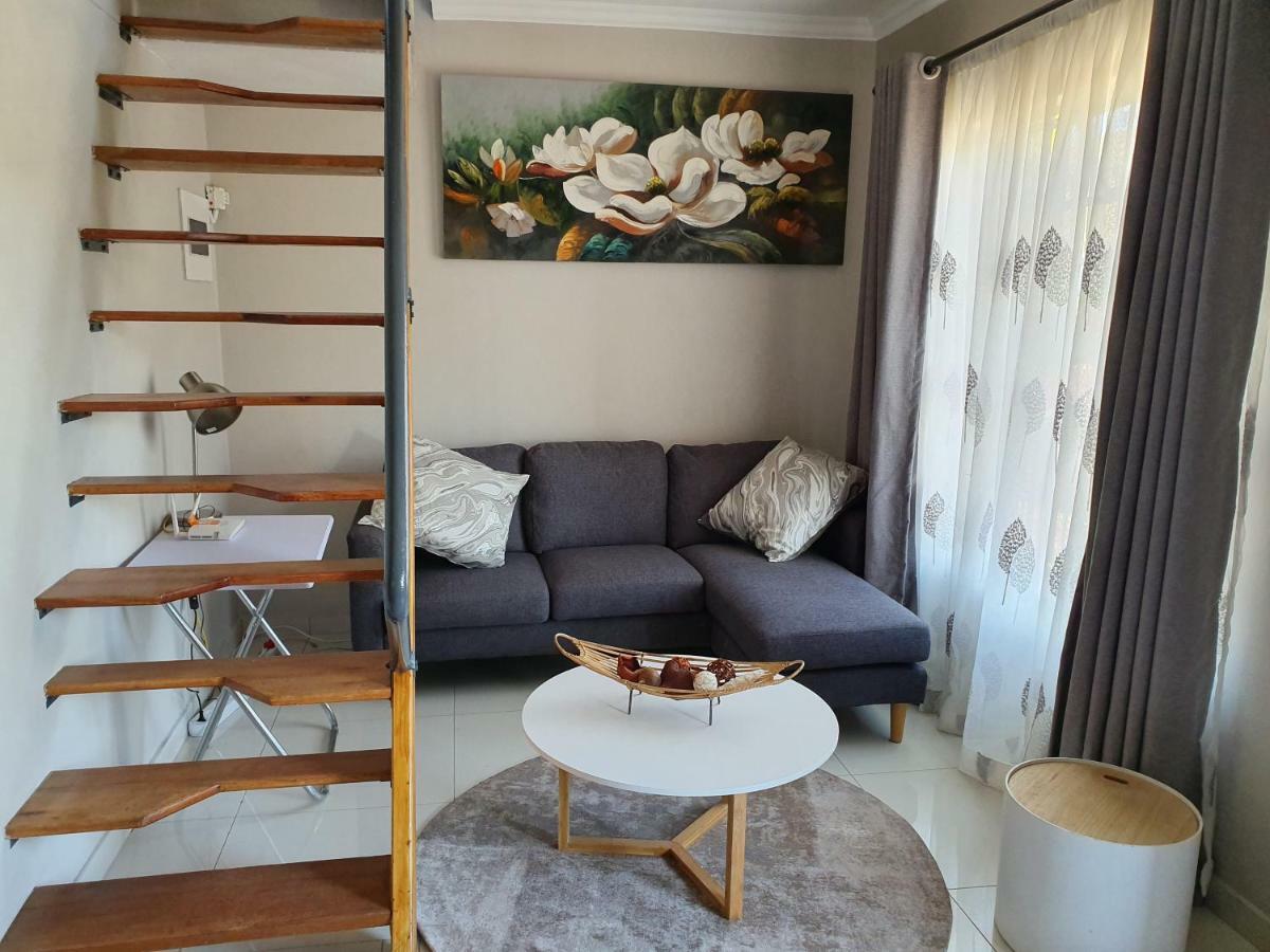 Melville Mews-2- Auckland Park โจฮันเนสเบิร์ก ภายนอก รูปภาพ